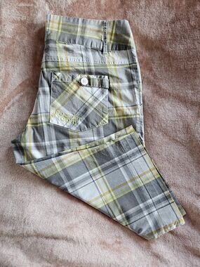 Women's Plaid Bermuda Shorts in Gray and Yellow